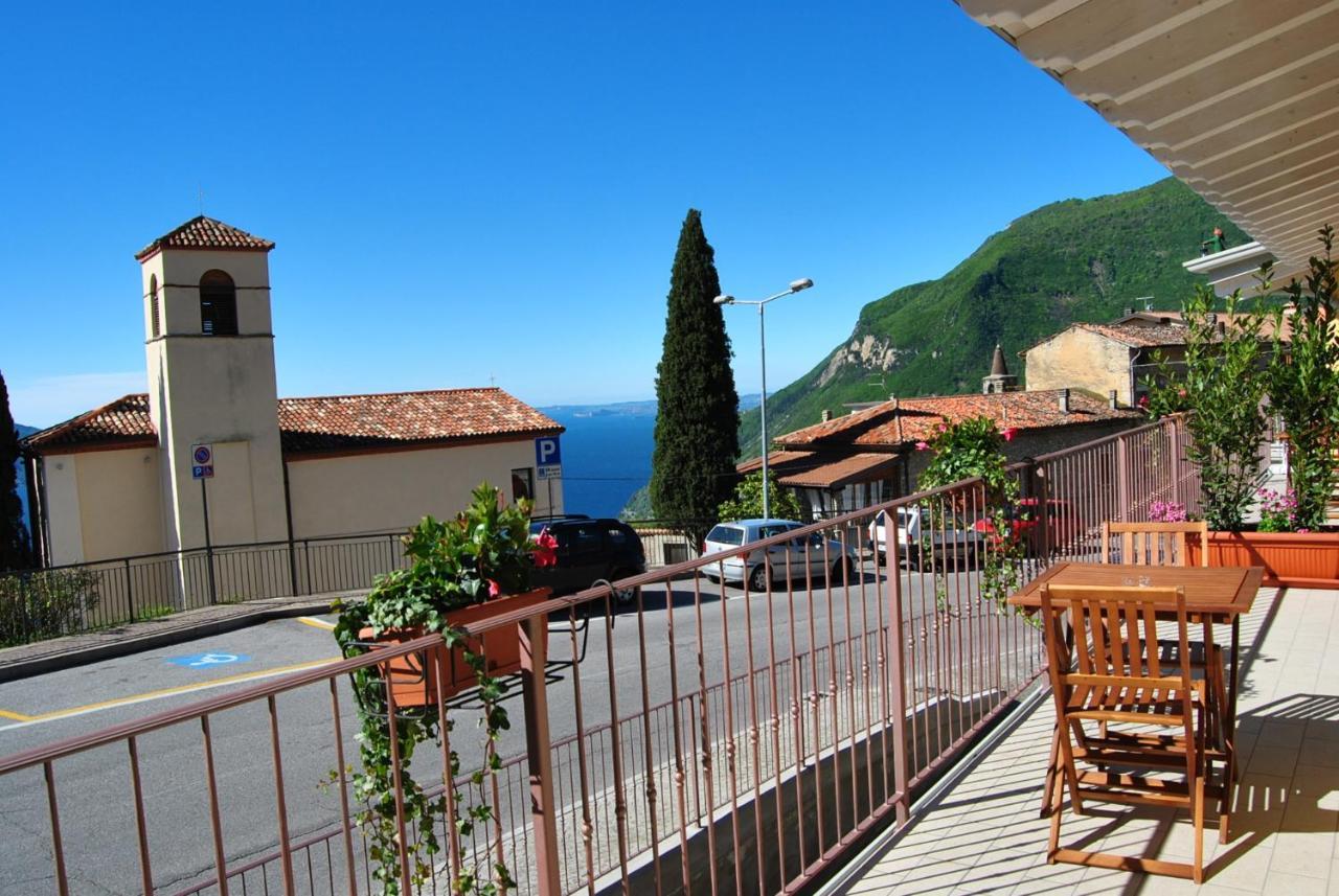 Appartamenti San Pietro - Hotel Gallo Tignale Exterior foto